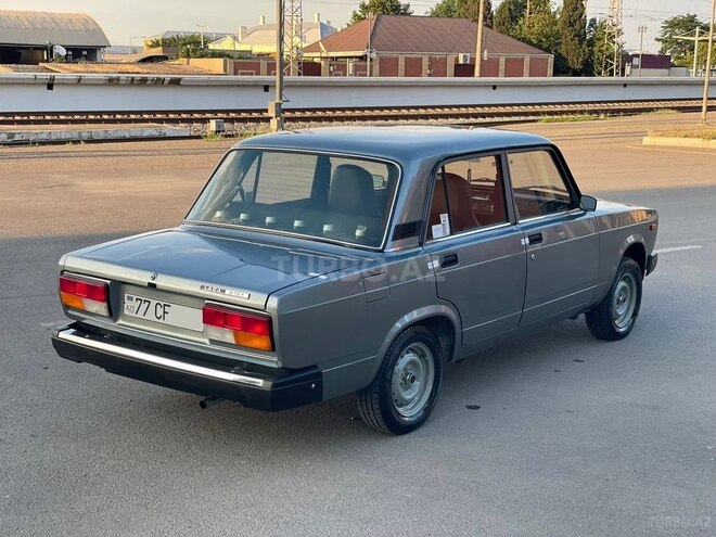 LADA (VAZ) 2107-17