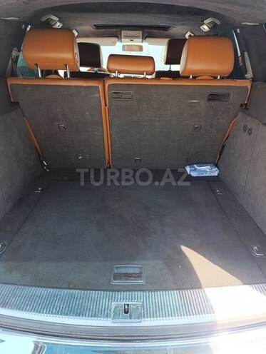 Volkswagen Touareg-9
