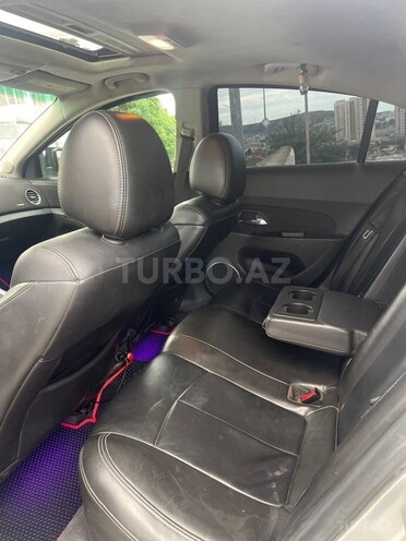 Chevrolet Cruze-6