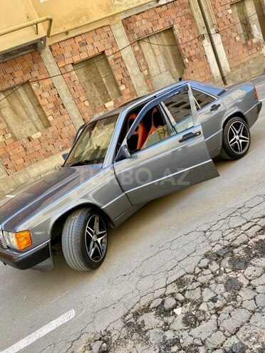 Mercedes 190-3