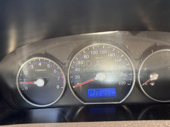Hyundai Santa Fe-15