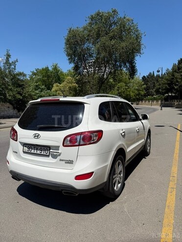 Hyundai Santa Fe-8