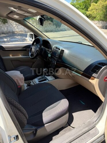 Hyundai Santa Fe-11