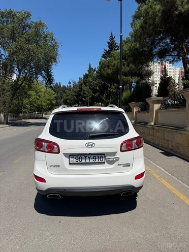 Hyundai Santa Fe-6