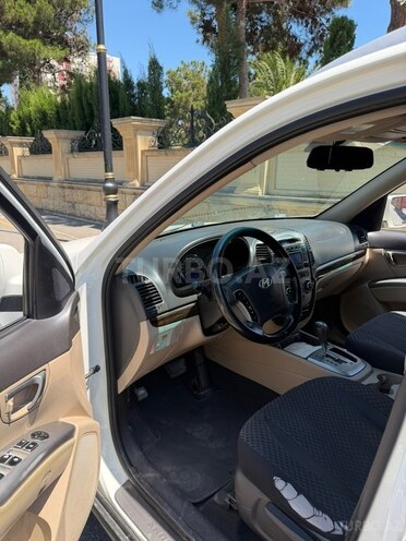 Hyundai Santa Fe-10