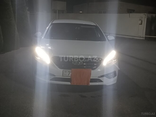 Hyundai Sonata-2
