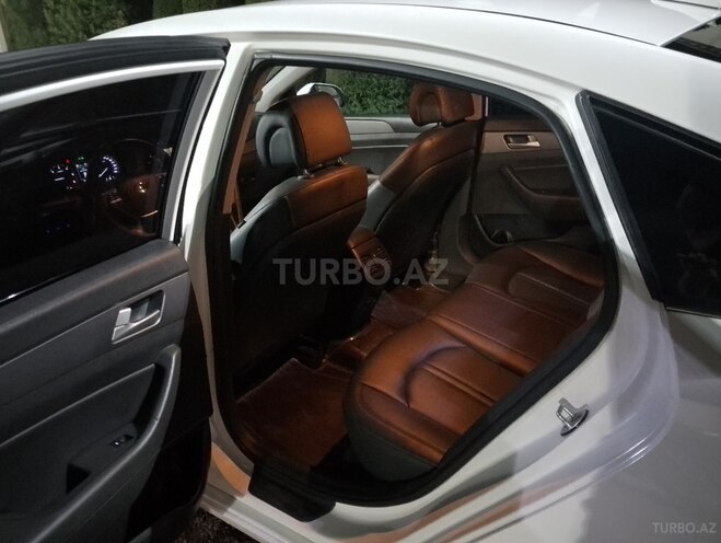 Hyundai Sonata-7