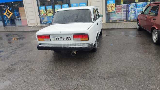 LADA (VAZ) 2107-2