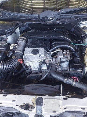 Mercedes C 220-9