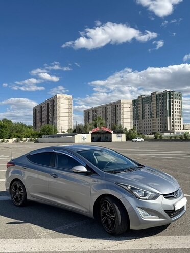 Hyundai Avante-2