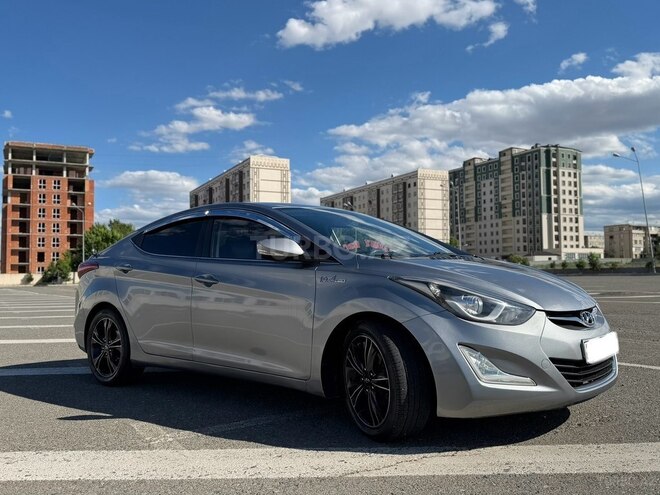 Hyundai Avante-5