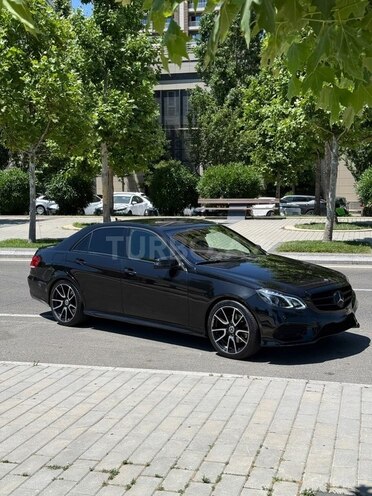 Mercedes E 250-7