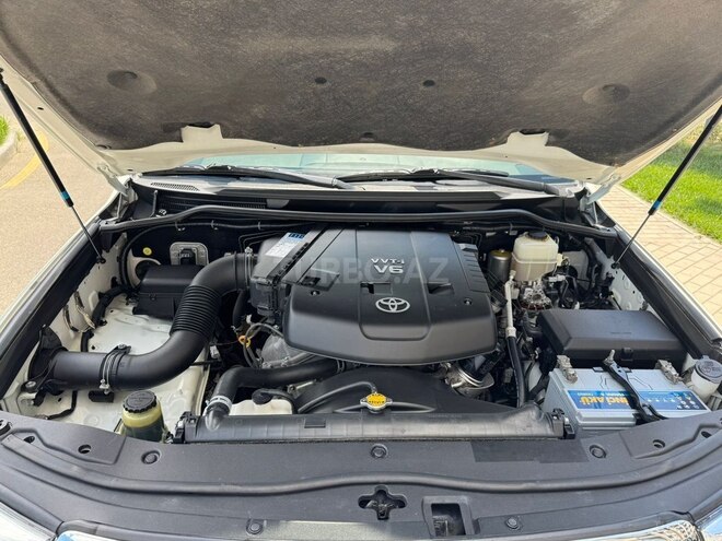 Toyota Land Cruiser-17