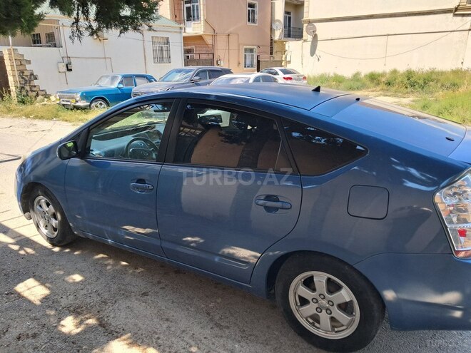 Toyota Prius-6