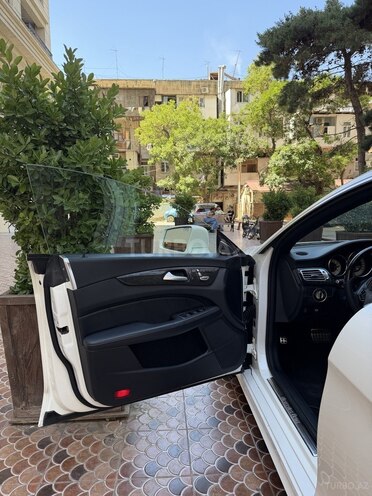 Mercedes CLS 400 2015, 132,000 km - 3.0 l - Bakı