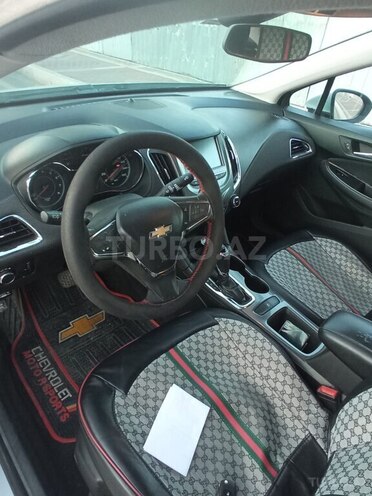 Chevrolet Cruze-4