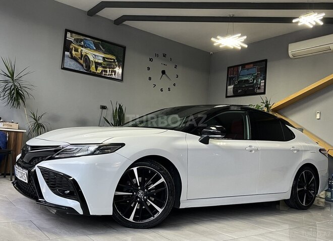 Toyota Camry-5