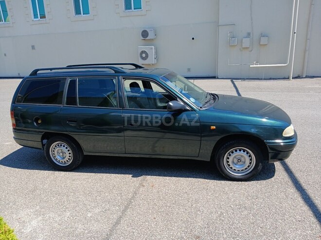 Opel Astra-7