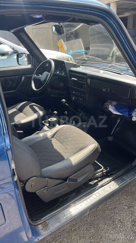 LADA (VAZ) Niva-8