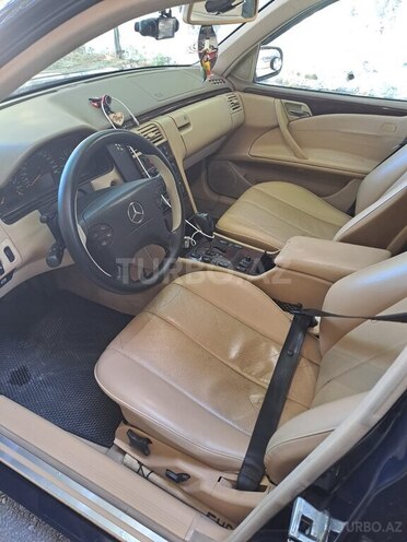 Mercedes E 240-9