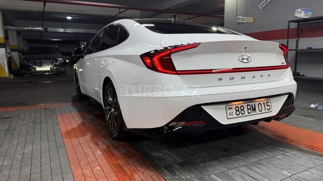 Hyundai Sonata-5