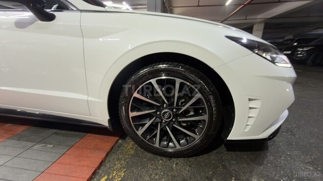 Hyundai Sonata-8