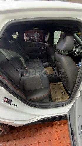 Hyundai Sonata-12