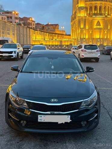 Kia K5-1