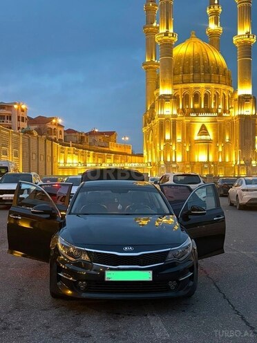 Kia K5-4