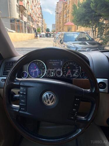 Volkswagen Touareg-8