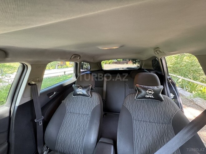 Opel Astra-15