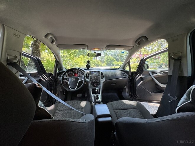 Opel Astra-13