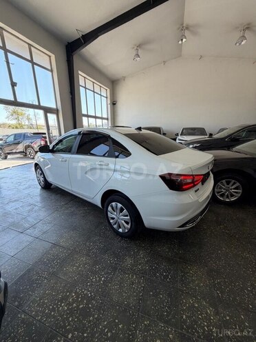 LADA (VAZ) Vesta-4