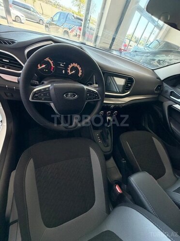 LADA (VAZ) Vesta-7
