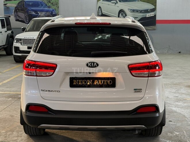 Kia Sorento-9