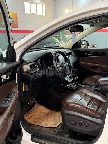 Kia Sorento-15