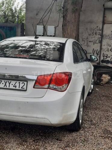 Chevrolet Cruze-2