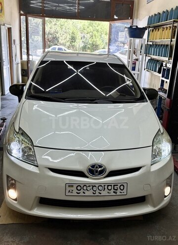 Toyota Prius-9