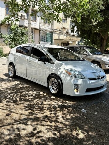 Toyota Prius-21