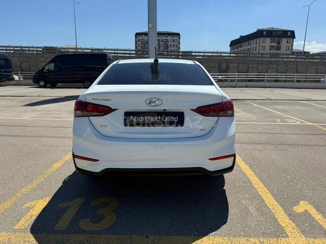 Hyundai Solaris-3