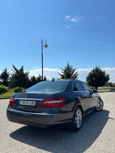 Mercedes E 220-7