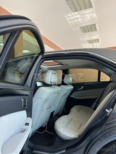 Mercedes E 220-6