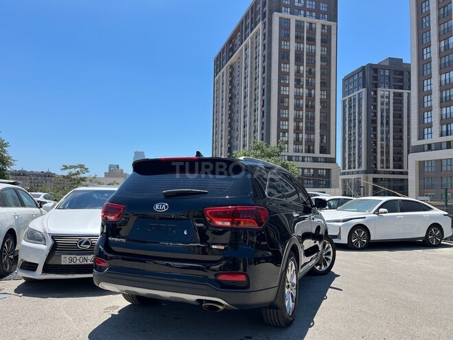 Kia Sorento-2
