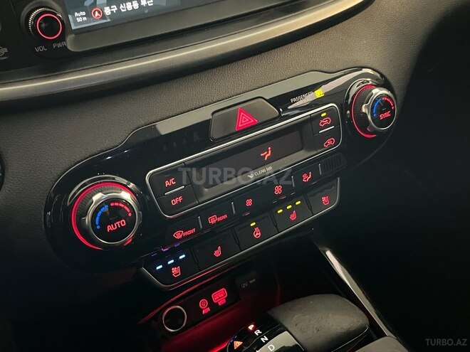 Kia Sorento-11