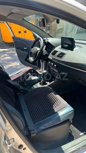 Renault Megane-9