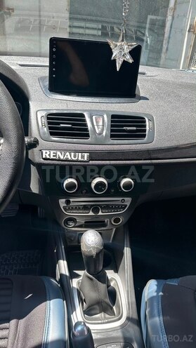 Renault Megane-6