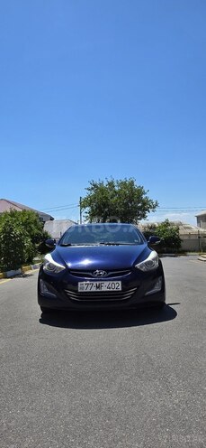 Hyundai Elantra-1