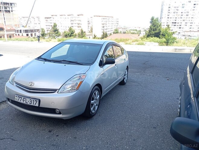 Toyota Prius-4