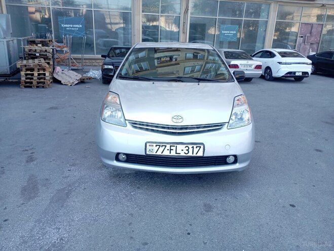Toyota Prius-15