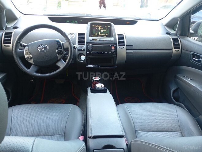 Toyota Prius-19